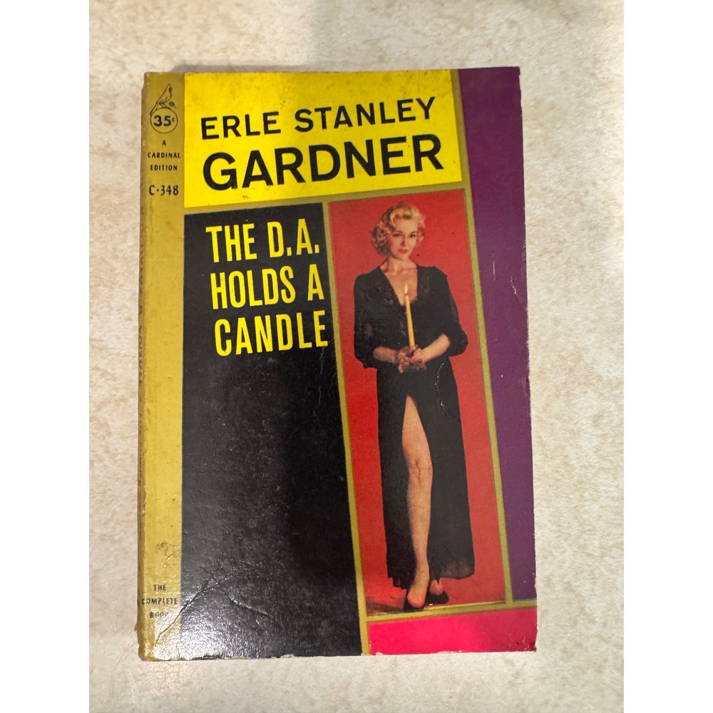 The DA Holds a Candle Erle Stanley Gardner Vintage 1960 Cardinal Edition C-348